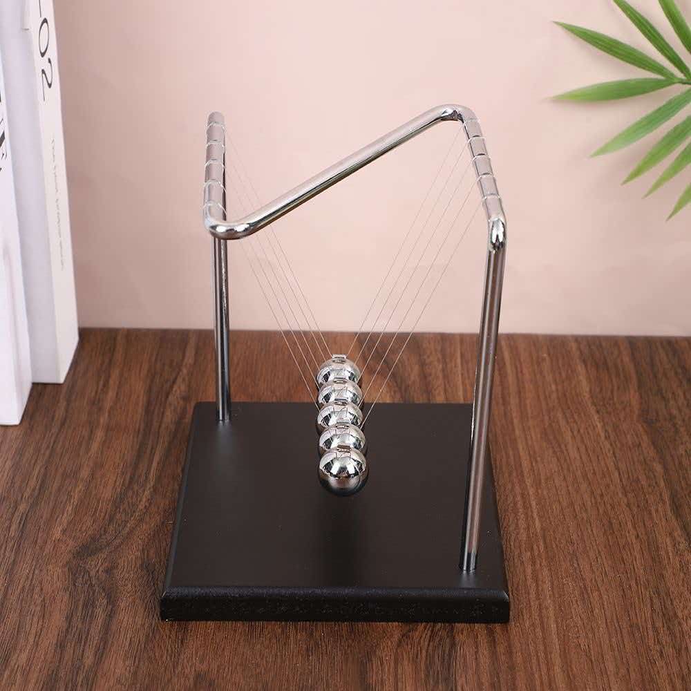 N-vormige Newtons Cradle Balan - Office Tech recensie en prijs